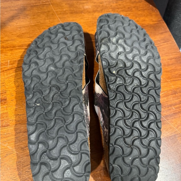 Papillo Euro Birkenstocks. Daytona. Crystal/geode/floral pattern.Size 41 - Picture 4 of 5